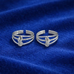Load image into Gallery viewer, Taraash 925 Sterling Leaf Design Metti For Women | Stylish Toe Ring For Women|Silver Mettelu