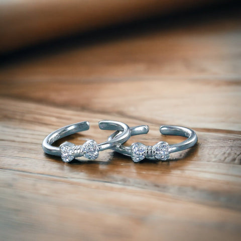 Taraash 925 Sterling Silver Bow Stylish Toe Ring For Women - Taraash