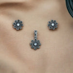 Load image into Gallery viewer, Taraash 925 Sterling Silver Floral Pendant Set For Women - Taraash
