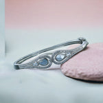 Load image into Gallery viewer, Taraash 925 Sterling Silver Solitaire CZ Bangle For Women - Taraash