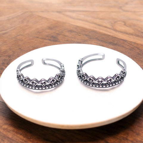 925 Sterling Silver Antique Finish Adjustable Band Toe Ring for Women - Taraash