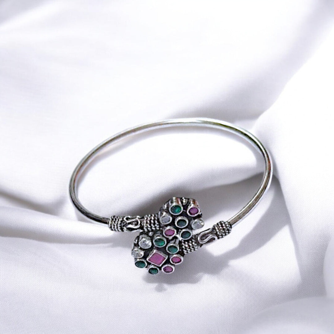 925 Sterling Silver Floral Cluster Women Silver Bangle - Taraash