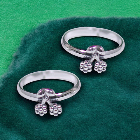 925 Sterling Silver Floral Oxidised Openable Toe Ring for Women - Taraash