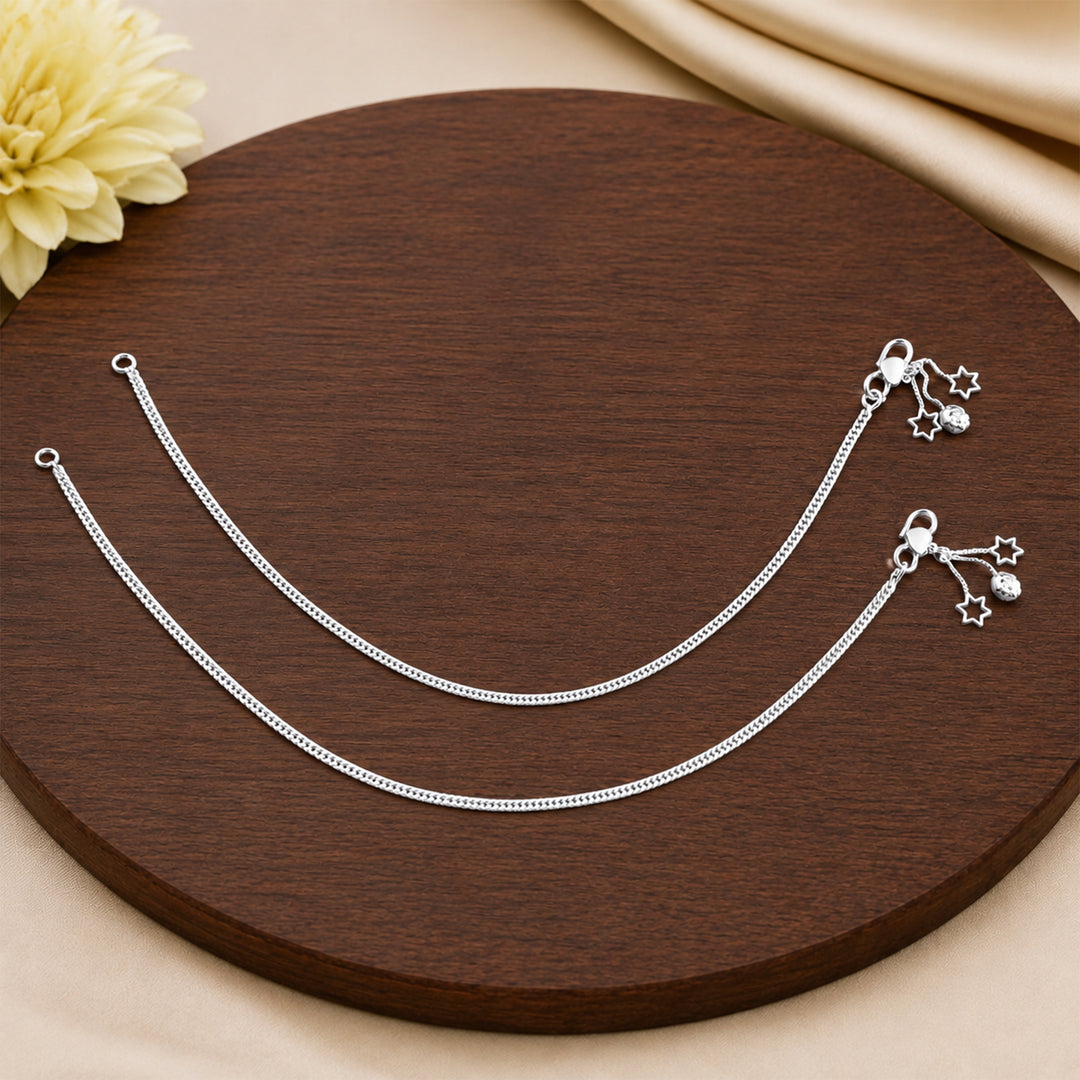 Taraash Single Line Plain Ending with Star Charm 925 Silver Anklet For Women AN0537S
