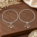 Load image into Gallery viewer, Taraash Single Line Plain Ending with Star Charm 925 Silver Anklet For Women AN0537S