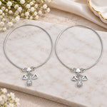 Load image into Gallery viewer, Taraash Single Line Plain Ending with Floral Charm 925 Silver Anklet For Women AN0557S
