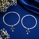 Load image into Gallery viewer, Taraash Single Line Plain Ending with Charm 925 Sterling Silver Anklet For Women AN0563S