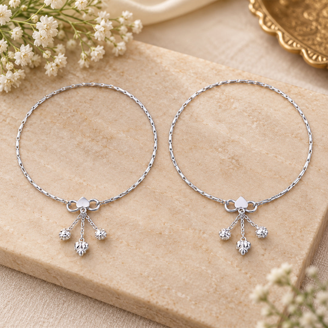 Taraash Single Line Cutwork Ending with Charm 925 Silver Anklet For Women AN0564S