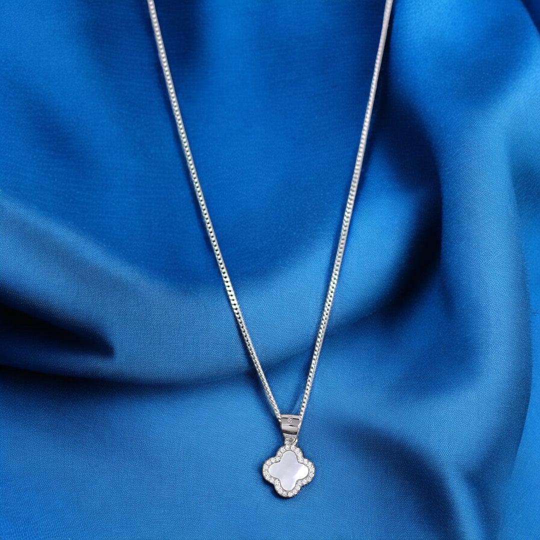 925 Sterling Combo Of Sterling Silver Pink Mother of Pearl Four-leaf Clover Pendant For Women