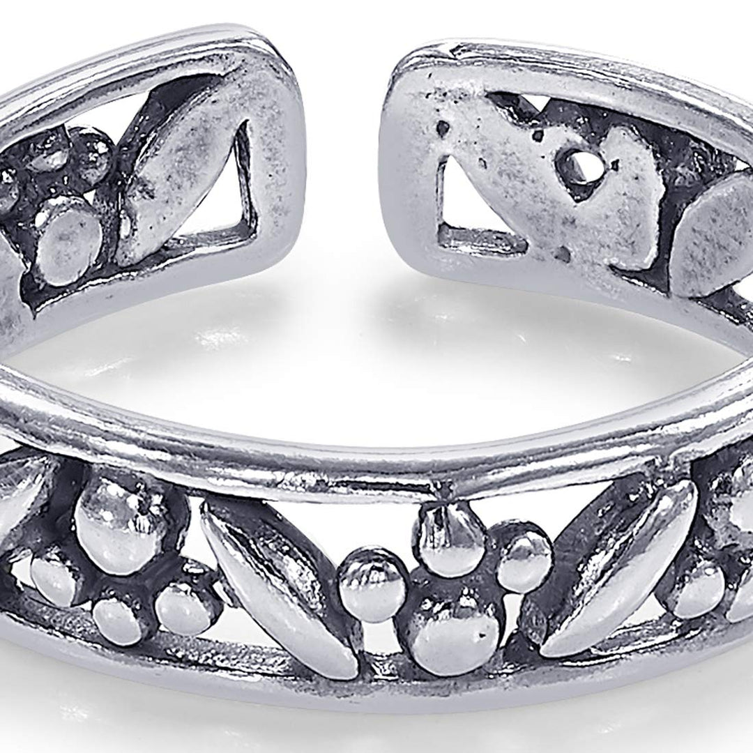 Taraash toe ring for women silver