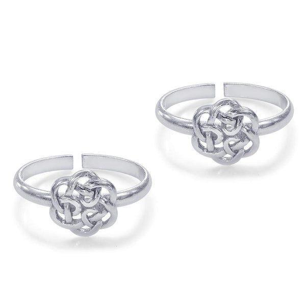 Taraash Sterling Silver Beautiful Modish Floral Toe Ring For Women LR1213S