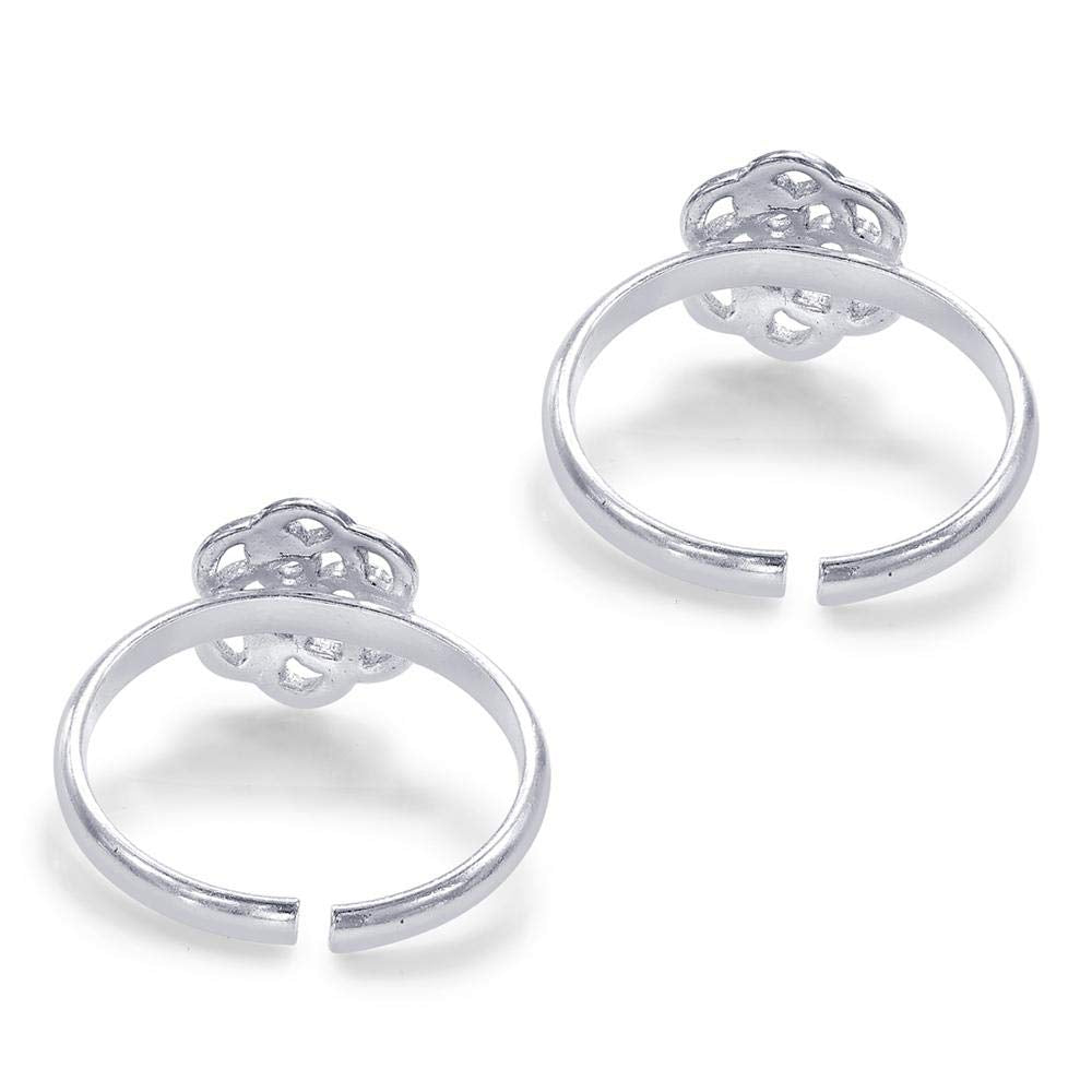 Taraash Sterling Silver Beautiful Modish Floral Toe Ring For Women LR1213S