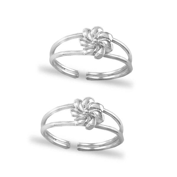 Taraash toe ring in silver