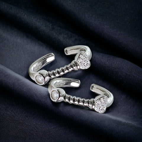 Taraash toe ring in silver