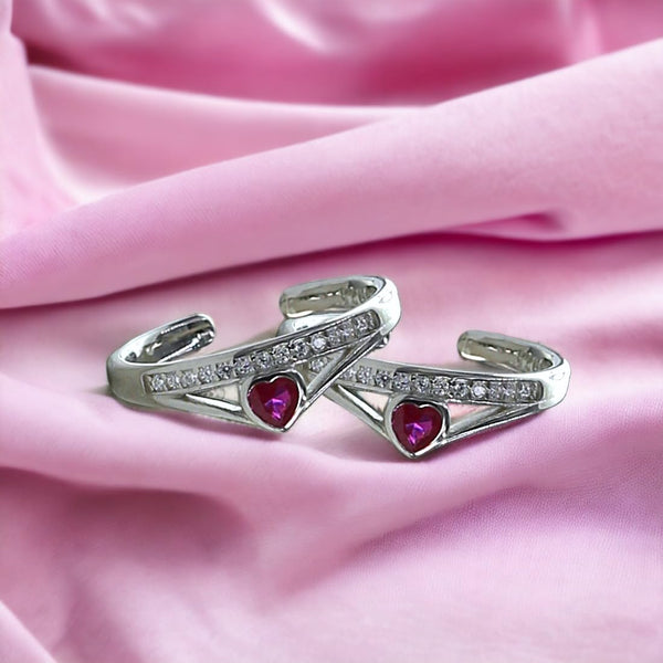 Taraash toe ring of silver