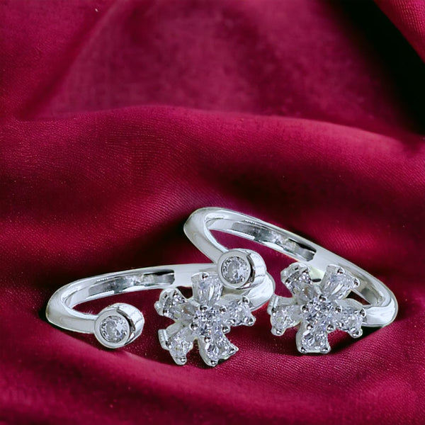 Taraash toe ring for women silver