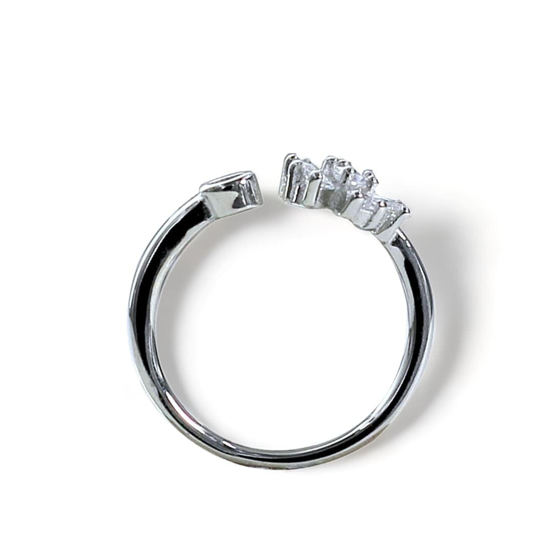 Taraash toe ring of silver