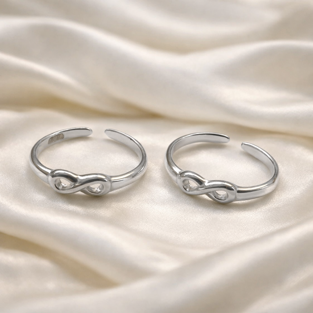 Taraash Sterling Silver Appealing Infinity Toe Ring For Women LR1056S