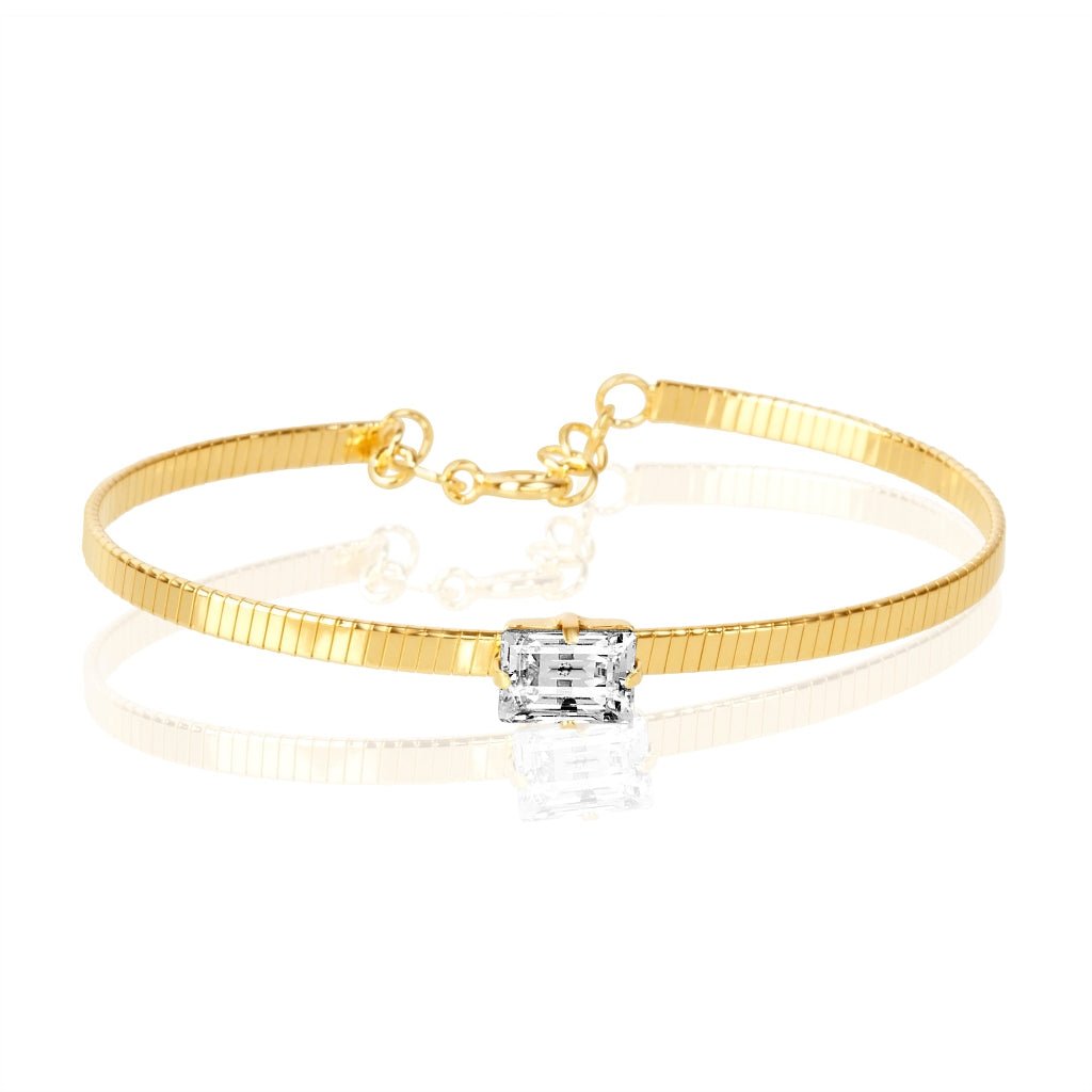 Blisse Allure Luxury Gold Bracelet with Emerald - Cut Diamond - Taraash