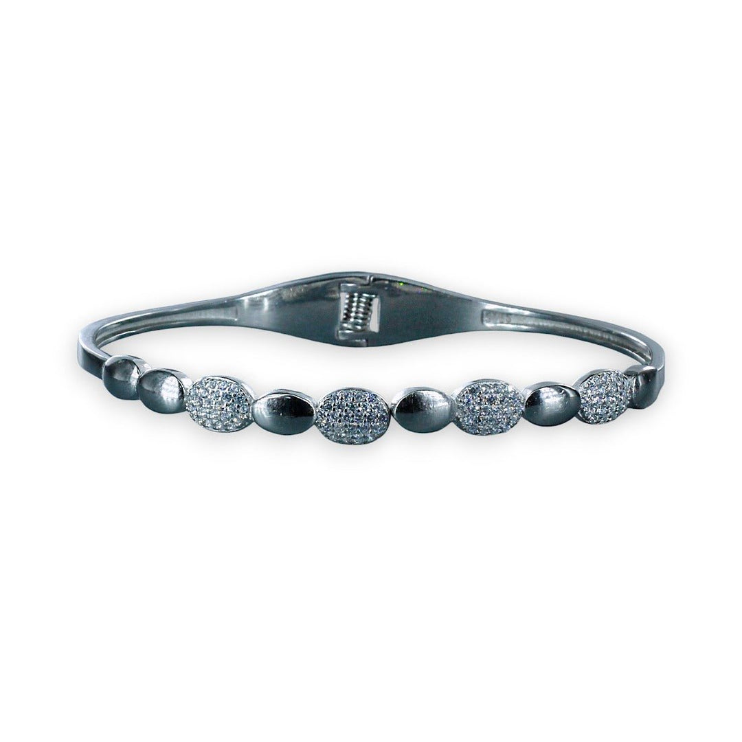 Taraash 925 Sterling Silver Cz Oval Bangle For Women - Taraash