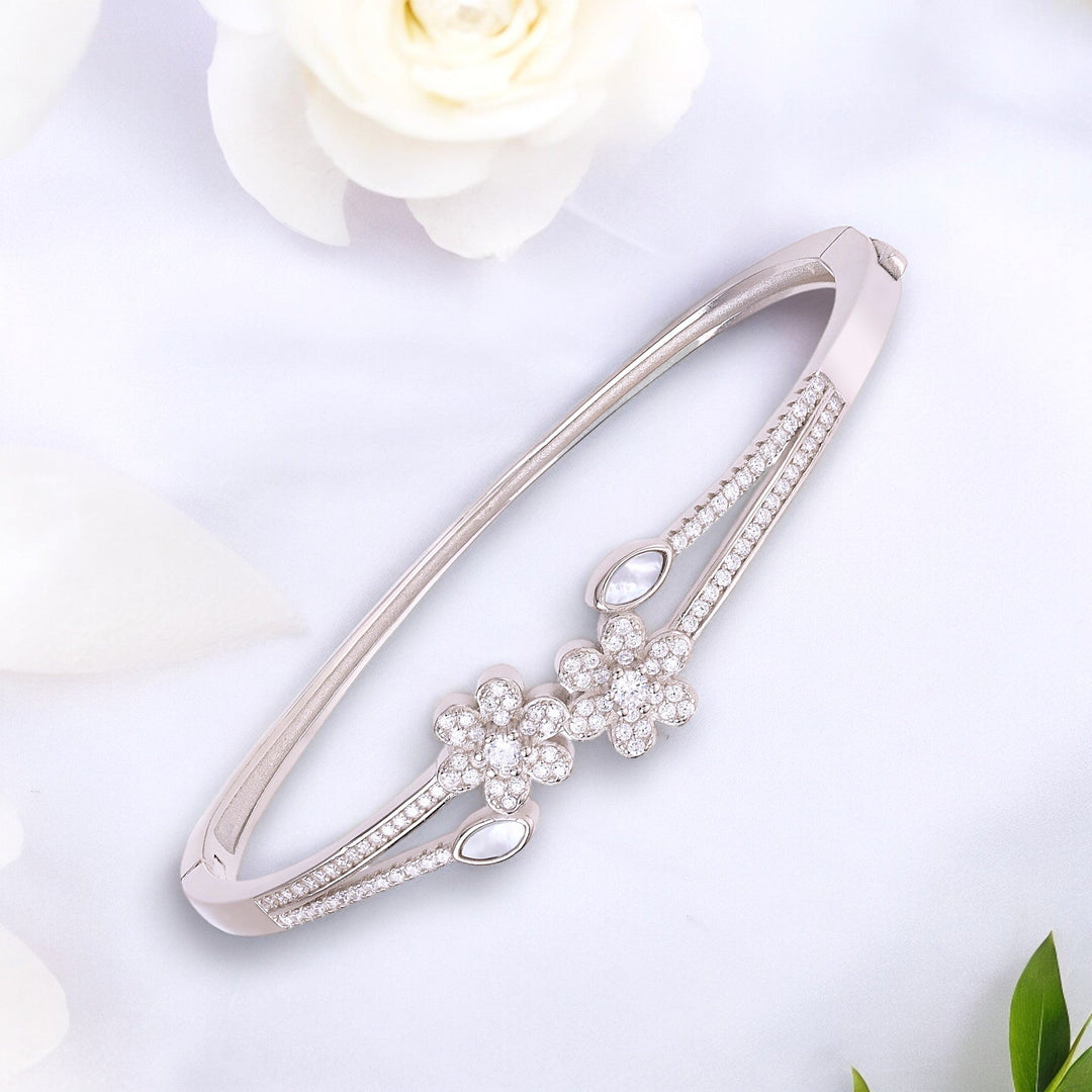 Taraash 925 Sterling Silver Floral Bangle For Women - Taraash