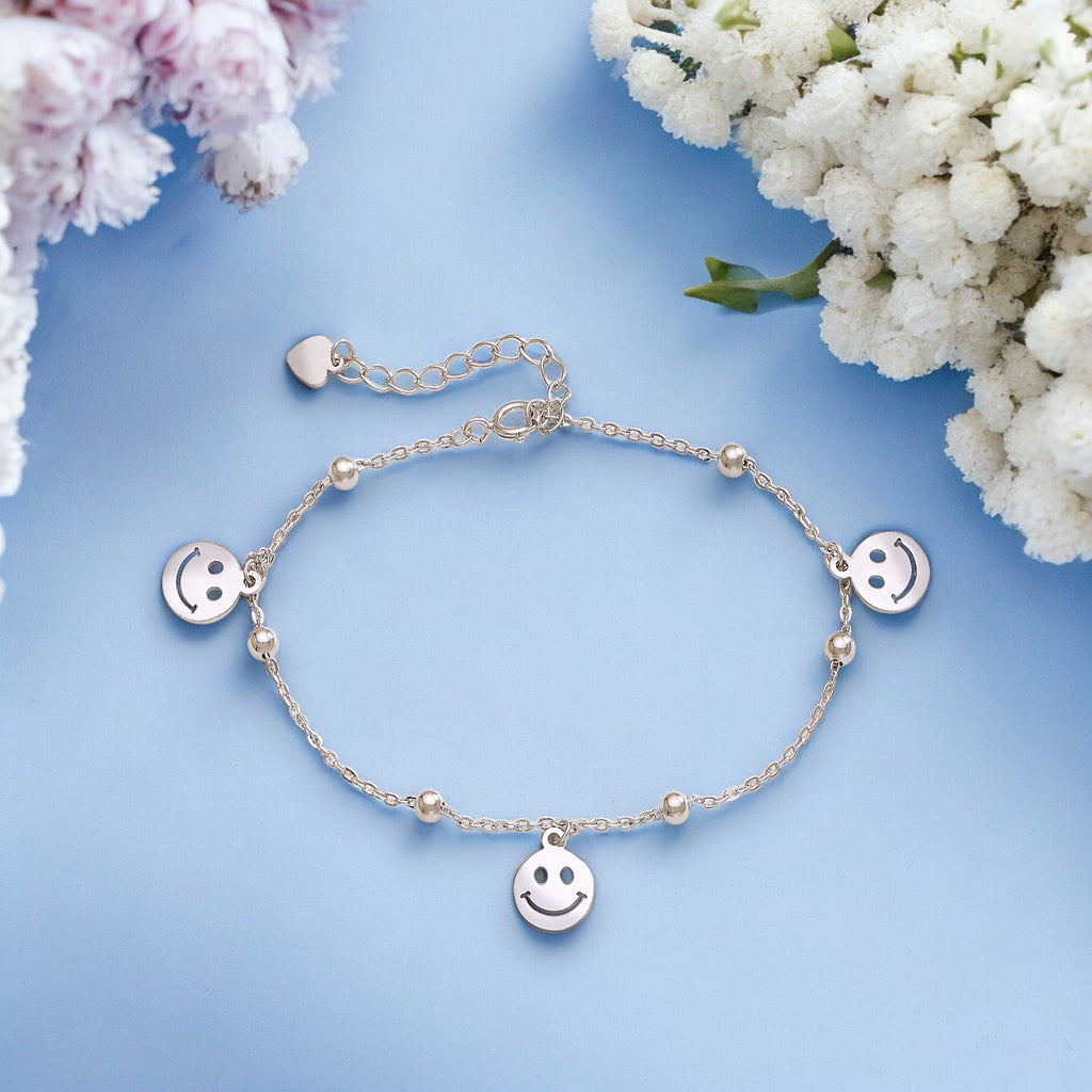 Taraash 925 Sterling Silver Smiley Bracelet For women