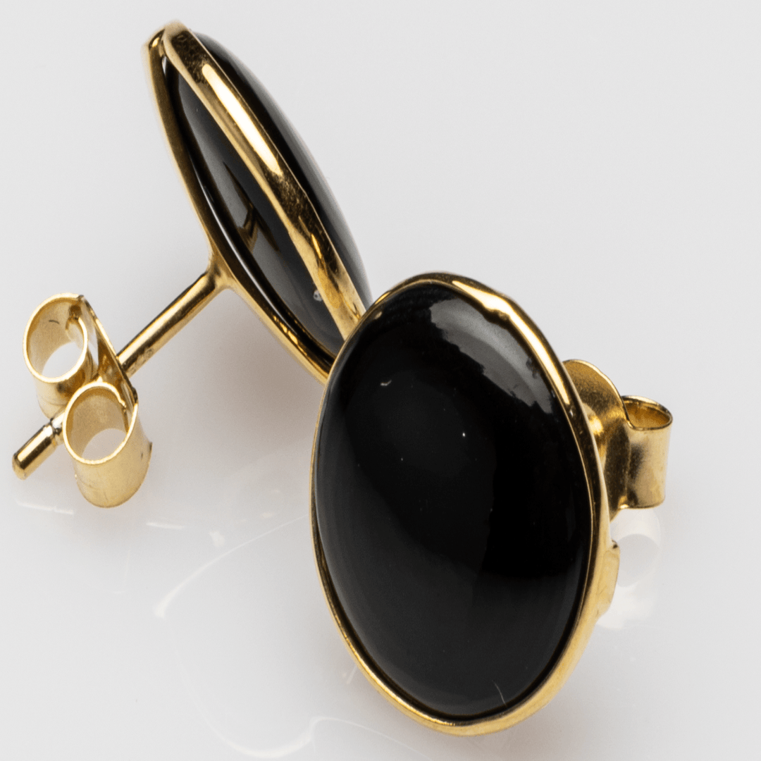 Introducing our classic and breathtakingly gorgeous stud earrings - Taraash