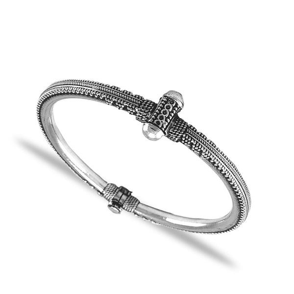 Taraash 925 Silver Antique Handcrafted Bangle for Women - Taraash