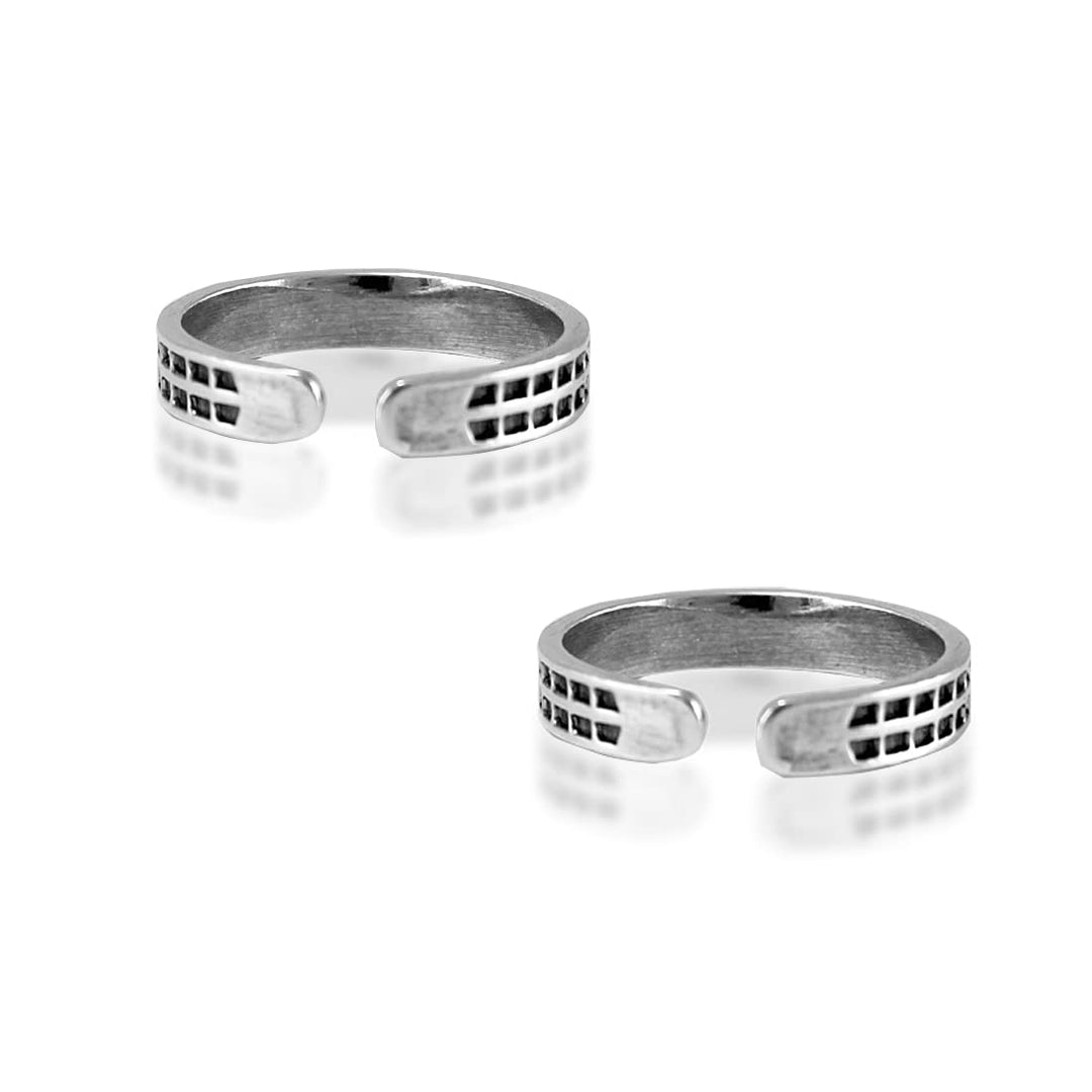 Taraash 925 Sterling Antique Cutwork Toe Ring For Women - Taraash