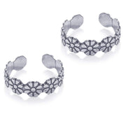 Taraash toe ring in silver