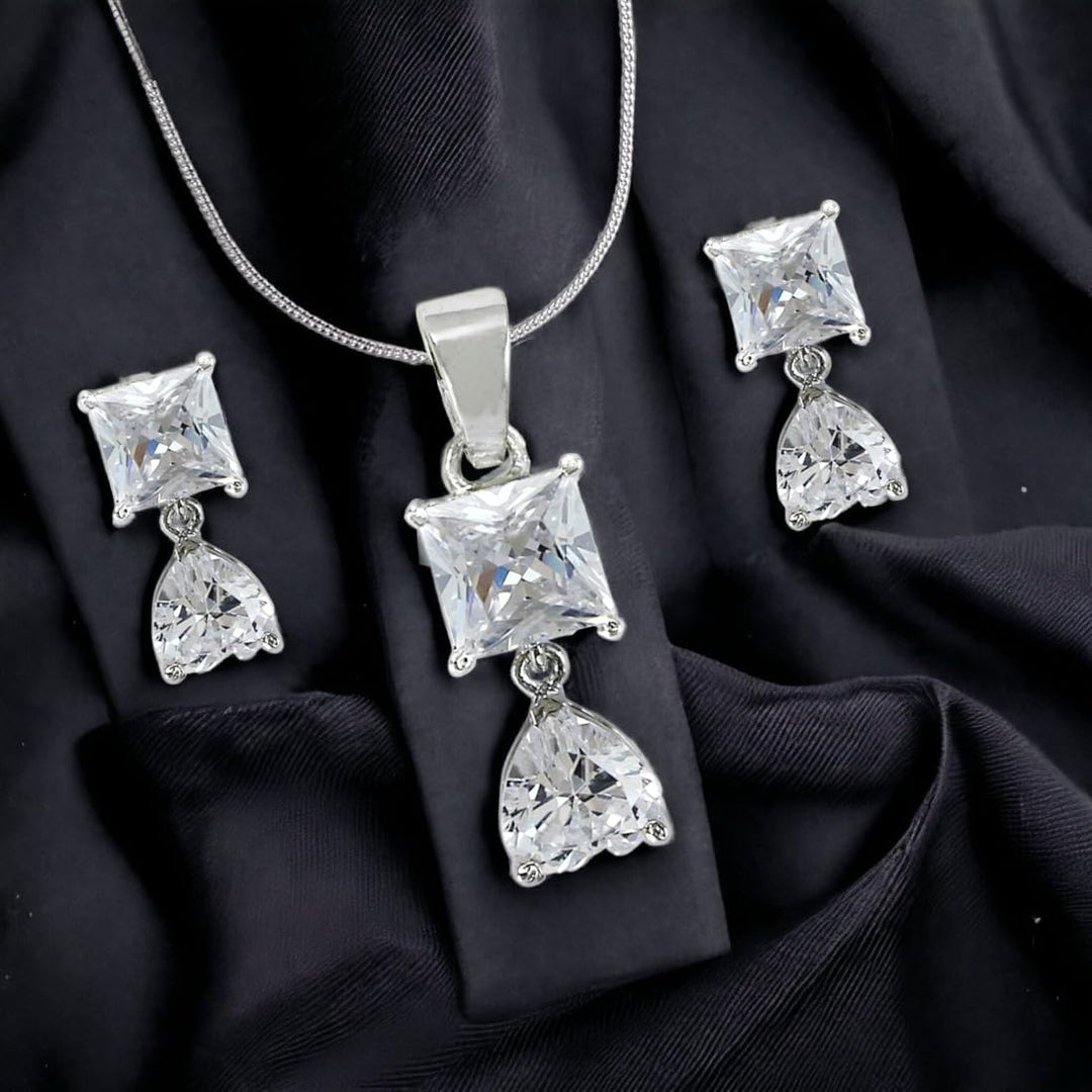 Taraash 925 Sterling Silver CZ Heart Pendant Set For Women - Taraash