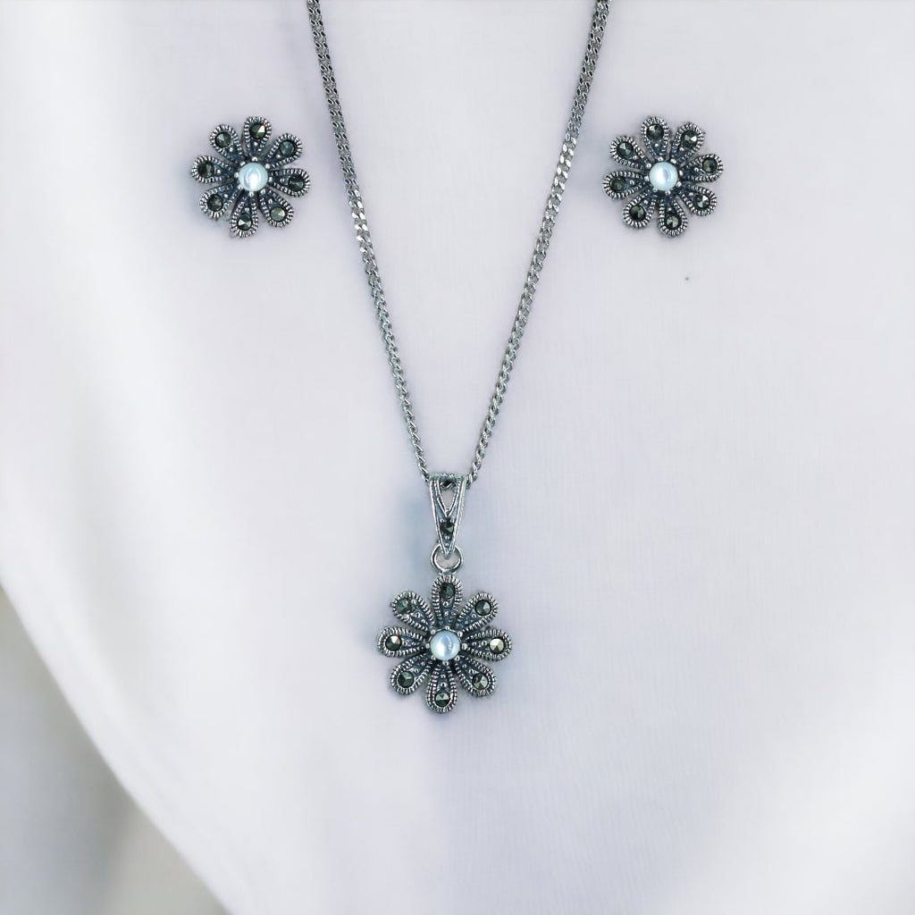 Taraash 925 Sterling Silver Floral Marcasite Jewellery Set For Women
