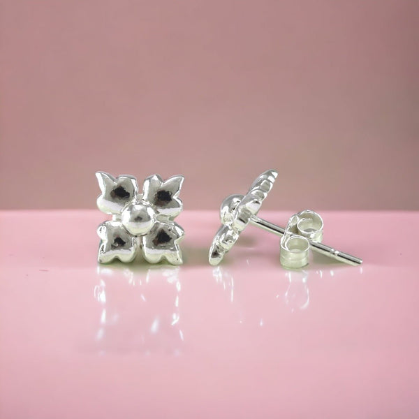 Taraash 925 Sterling Silver Floral Stud Earrings For Women - Taraash