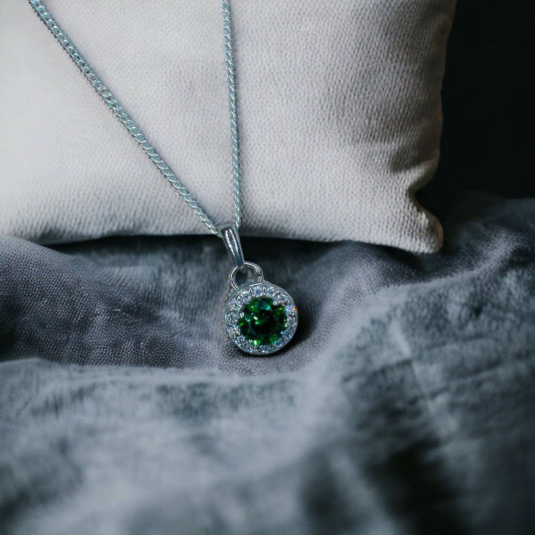 Taraash 925 Sterling Silver Green CZ Pendant Chain For Women - Taraash