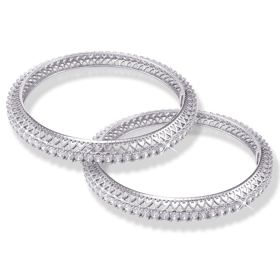 Taraash 925 Sterling Silver Hear Design CZ Bangle For Women - Taraash