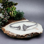 Load image into Gallery viewer, Taraash 925 Sterling Silver Mother Of Pearl Bangle For Women - Taraash