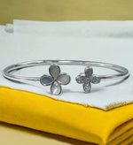 Load image into Gallery viewer, Taraash 925 Sterling Silver Mother Of Pearls Floral Bangle For Women - Taraash
