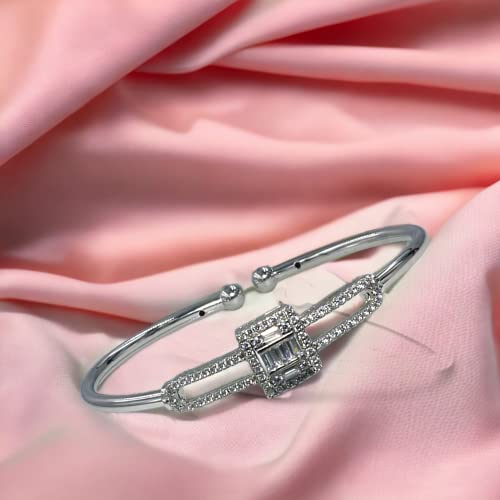 Taraash 925 Sterling Silver Solitaire CZ Bangle For Women - Taraash