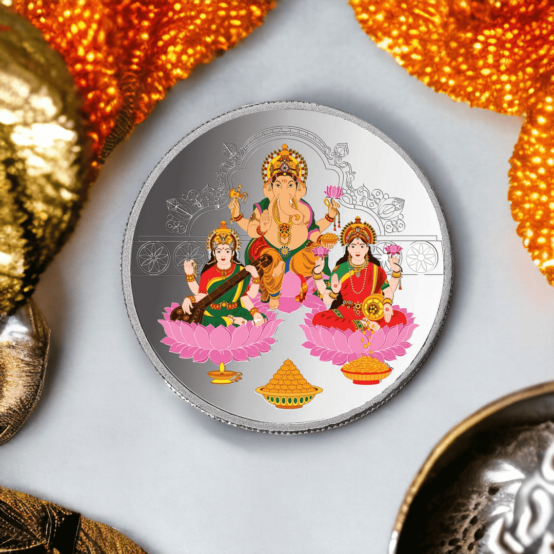 Taraash 999 Silver Trimurti 10gm Coin For Gifting CF29R2G10W - Taraash